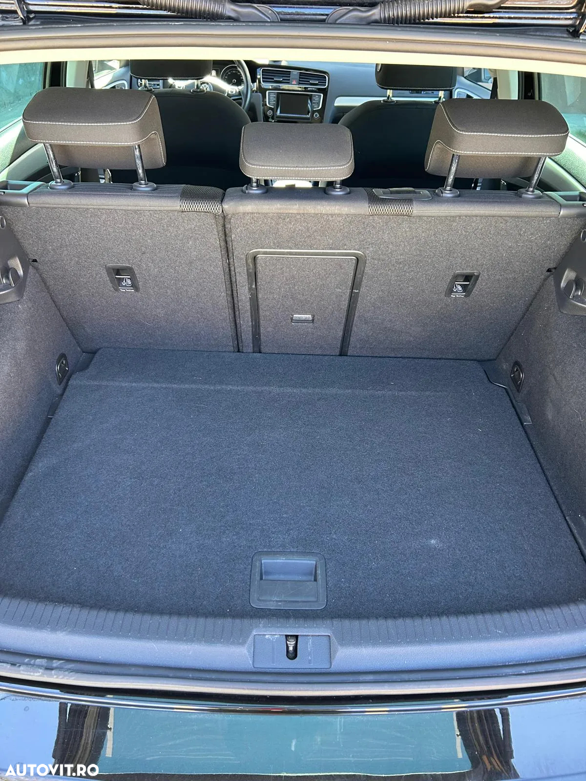 Volkswagen Golf 1.6 TDI BlueMotion Technology DSG Comfortline - 8