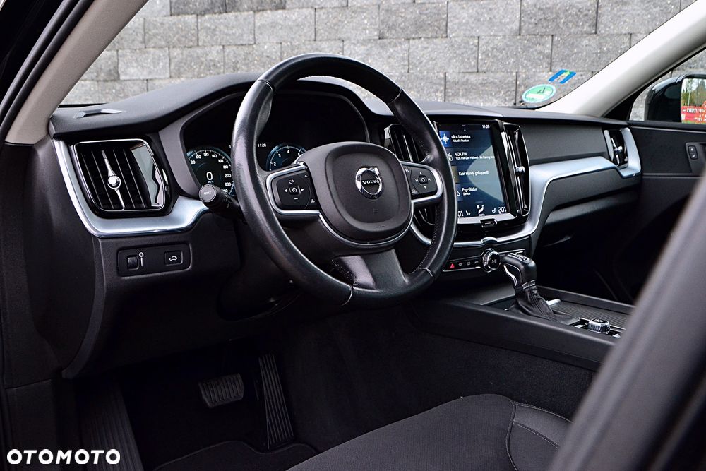 Volvo XC 60 T5 Geartronic Momentum - 18