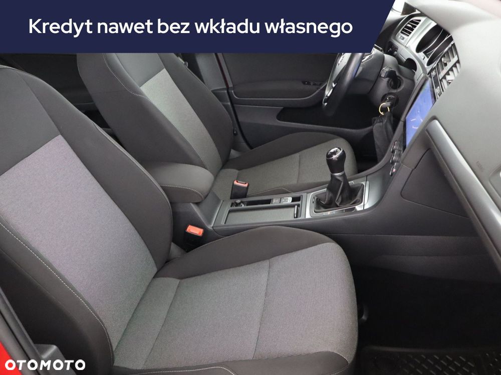 Volkswagen Golf - 11