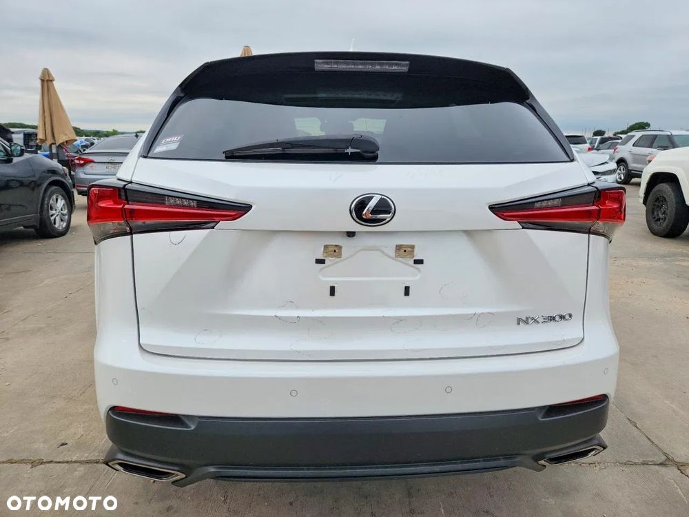 Lexus NX 300 Comfort AWD - 6