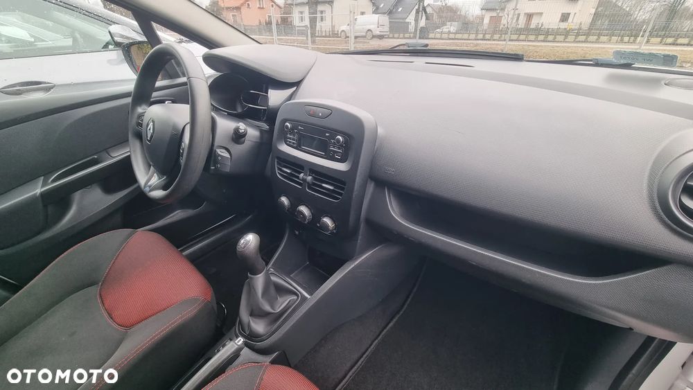 Renault Clio 1.5 dCi Alize - 17