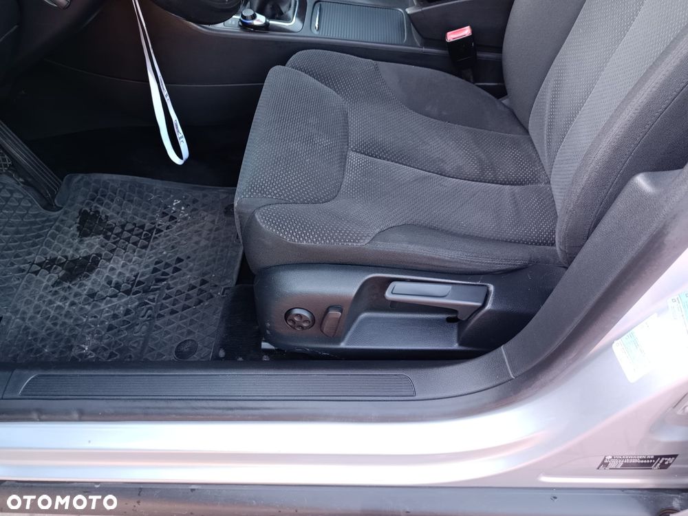 Volkswagen Passat 1.8 TSI Comfortline - 17