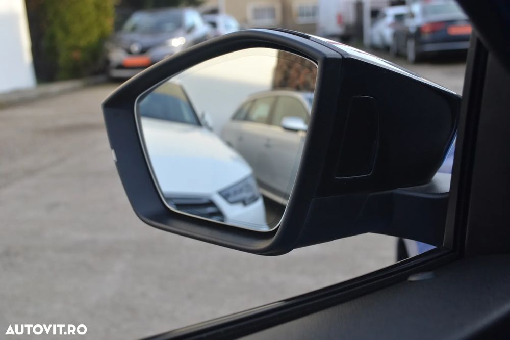 Skoda Octavia 2.0 TDI DSG 4X4 RS - 27