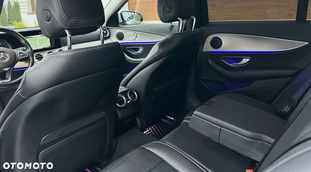 Mercedes-Benz Klasa E 200 9G-TRONIC - 12