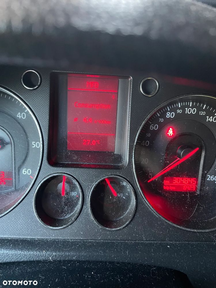 Volkswagen Passat 1.9 TDI Comfortline - 18