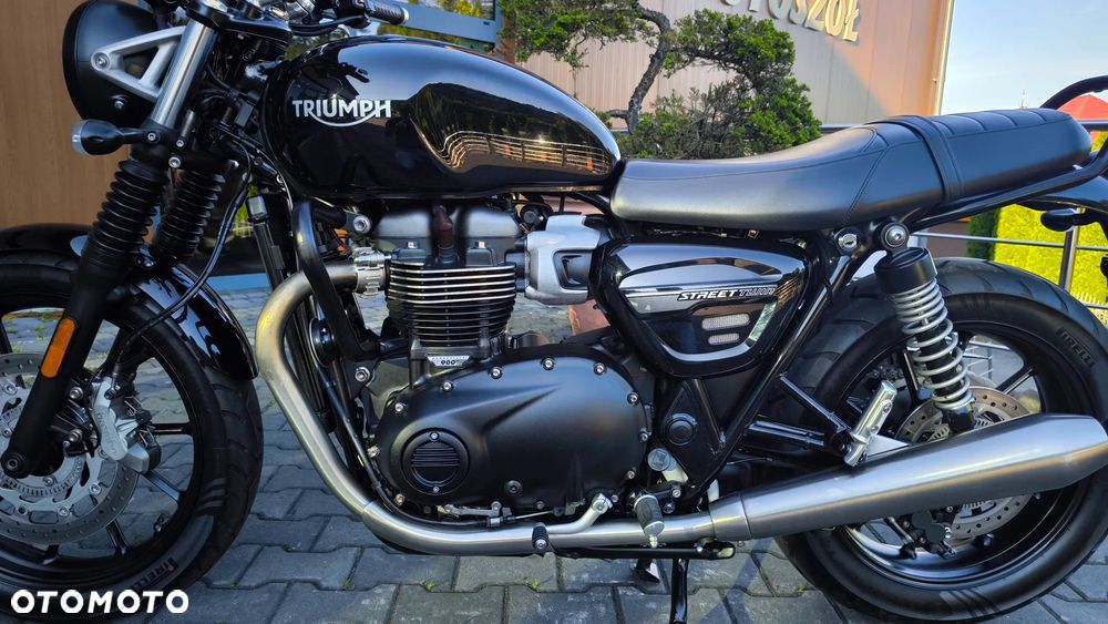 Triumph Street Twin - 15