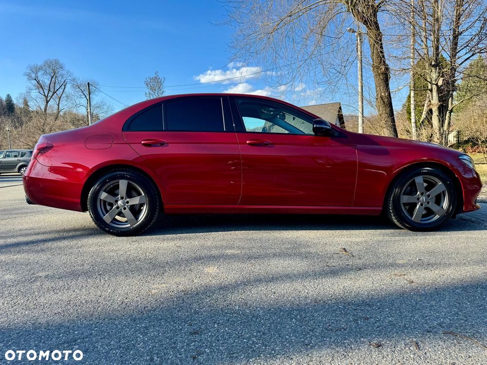Mercedes-Benz Klasa E 220 d 4-Matic 9G-TRONIC - 3