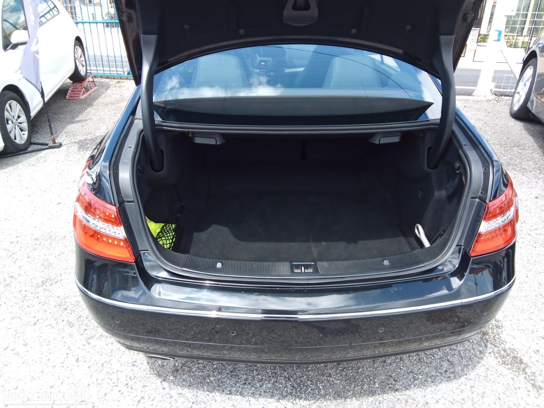 Mercedes-Benz E 250 CDi Avantgarde BlueEfficiency Auto. - 9