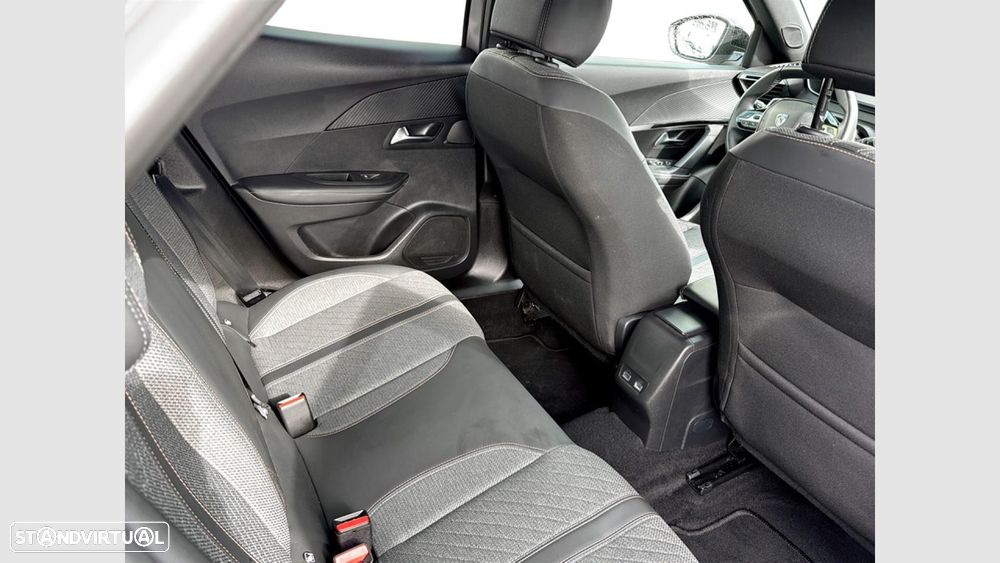 Peugeot 2008 1.2 Hybrid Allure e-DCS6 - 16