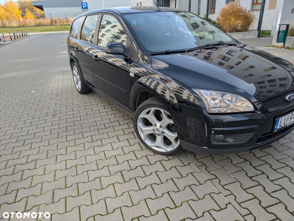 Ford Focus Turnier 2.0 16V Fun X - 2