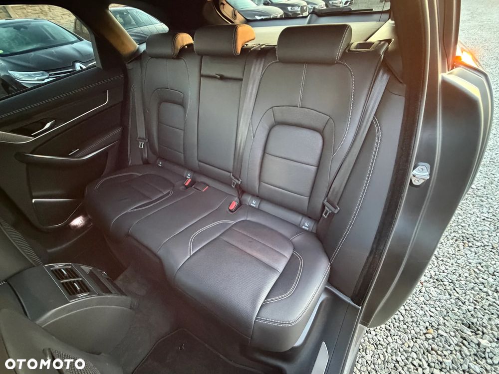 Jaguar F-Pace P400e AWD R-Dynamic S - 33