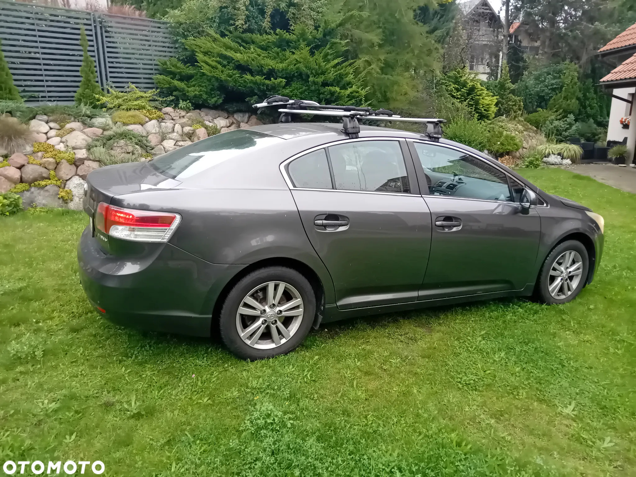 Toyota Avensis 1.8 Sol - 3