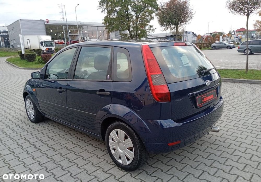 Ford Fiesta - 10