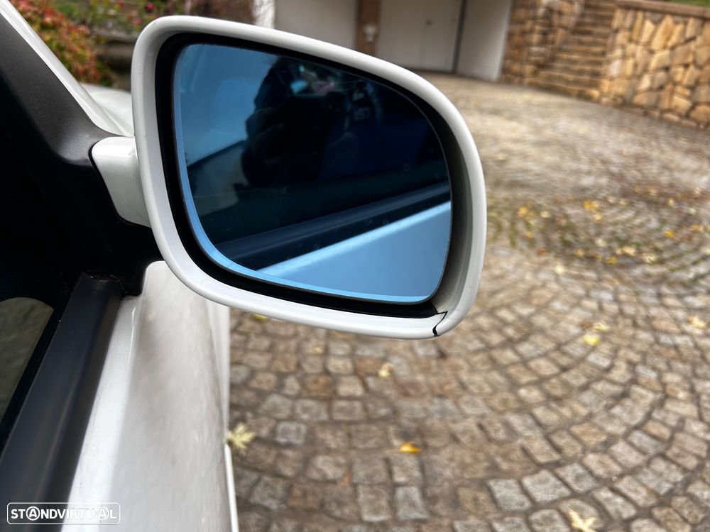 VW Golf 1.9 TDi 25 Anos - 21