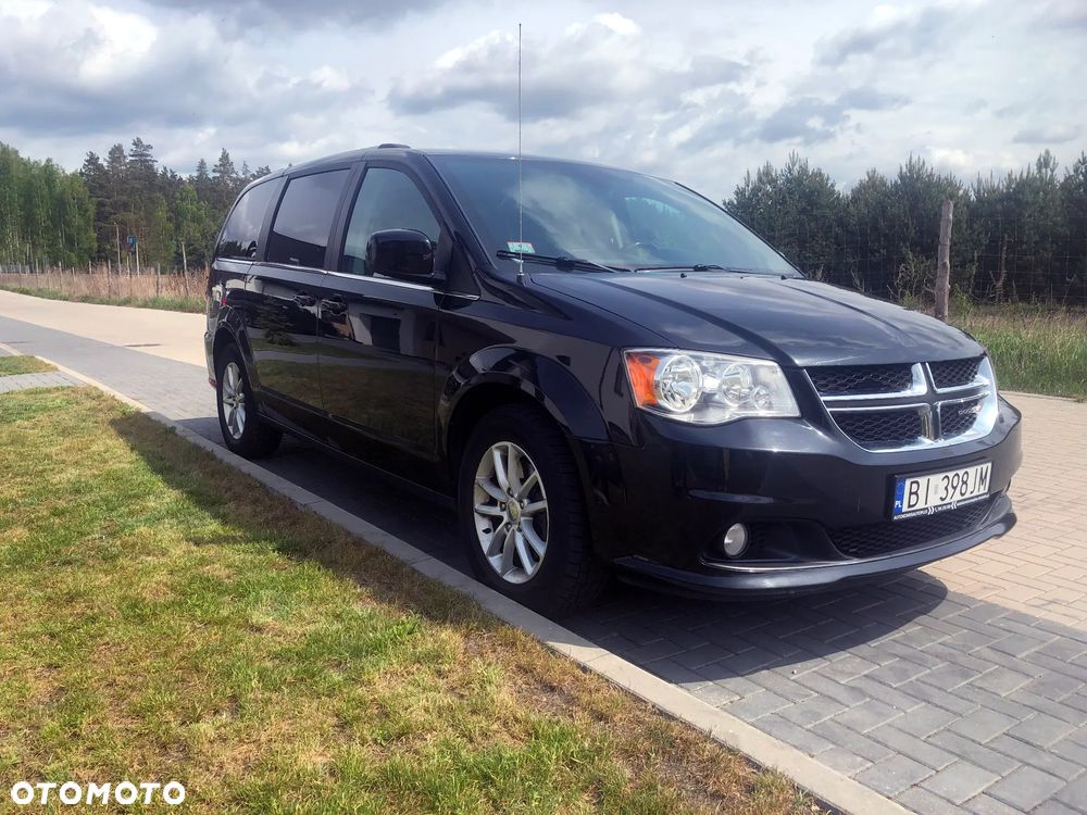 Dodge Grand Caravan - 3
