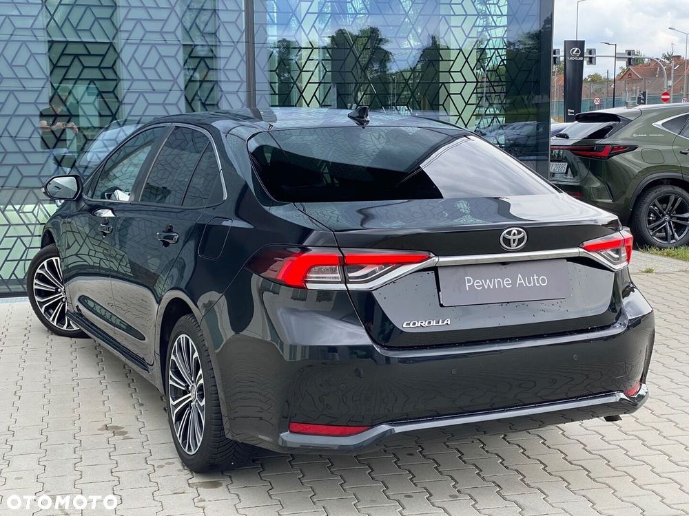 Toyota Corolla - 11