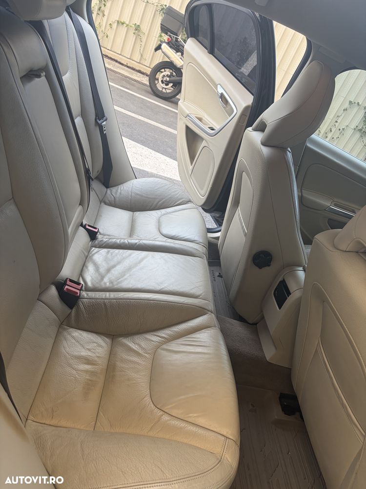 Volvo S60 T6 AWD Summum - 30