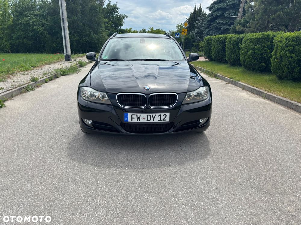 BMW Seria 3 318d - 14