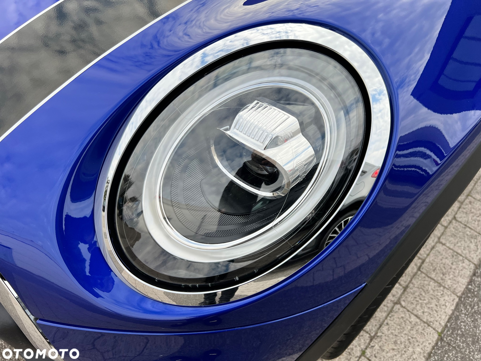 MINI Cooper Essential Trim - 18