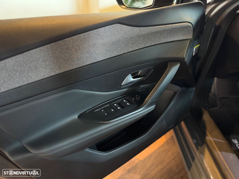 Peugeot 308 1.5 BlueHDi Allure Pack EAT8 - 5