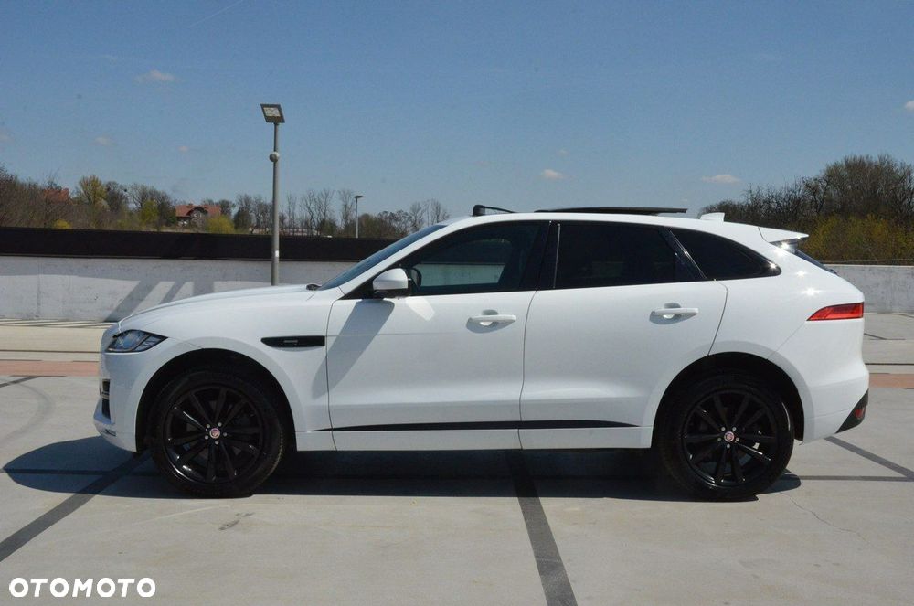 Jaguar F-Pace 2.0 i4P AWD Chequered Flag - 12