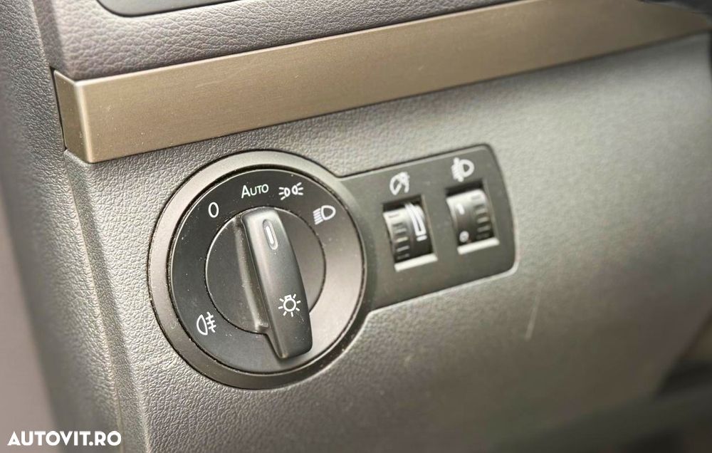 Volkswagen Touran 1.6 United - 18