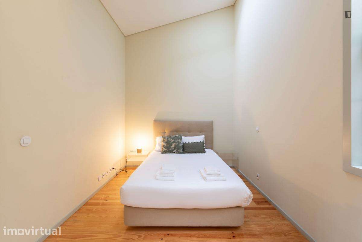 Apartamento com 1 quartos - localizado em Sé Porto - Grande imagem: 3/29