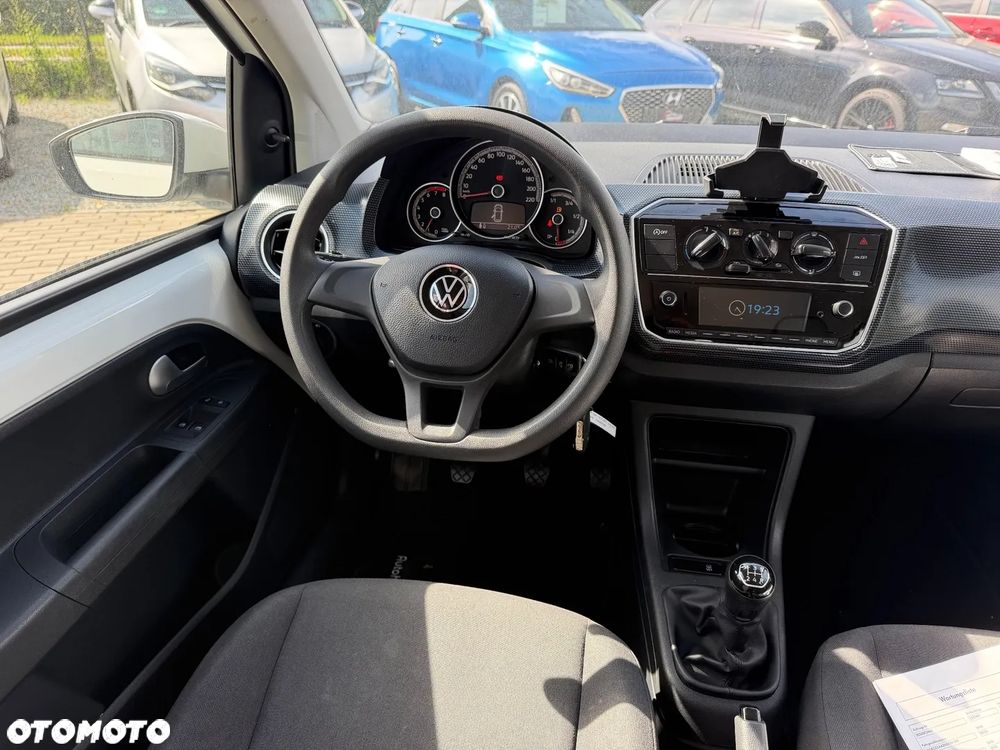Volkswagen up! white style - 12