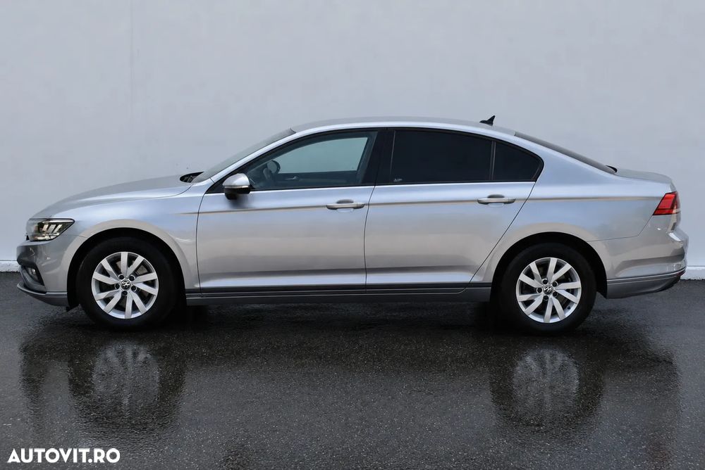 Volkswagen Passat 1.5 TSI ACT DSG Advance - 8