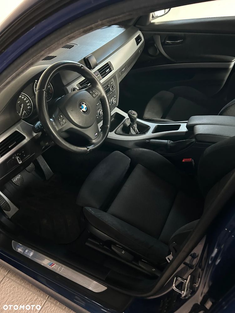 BMW Seria 3 318i - 10