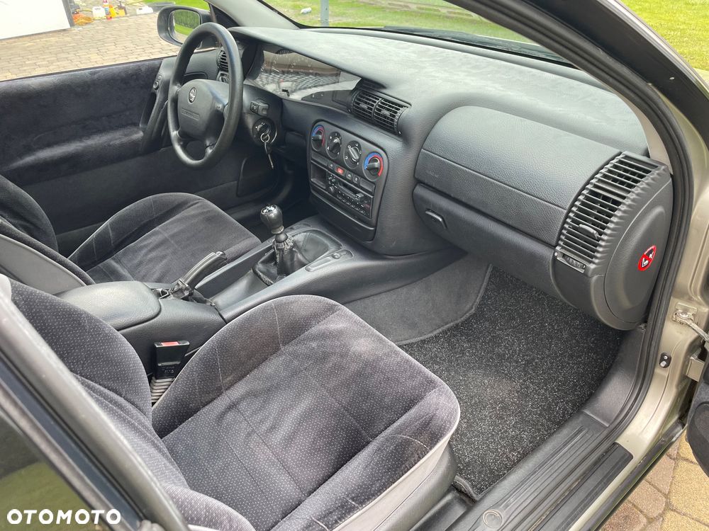 Opel Omega - 7