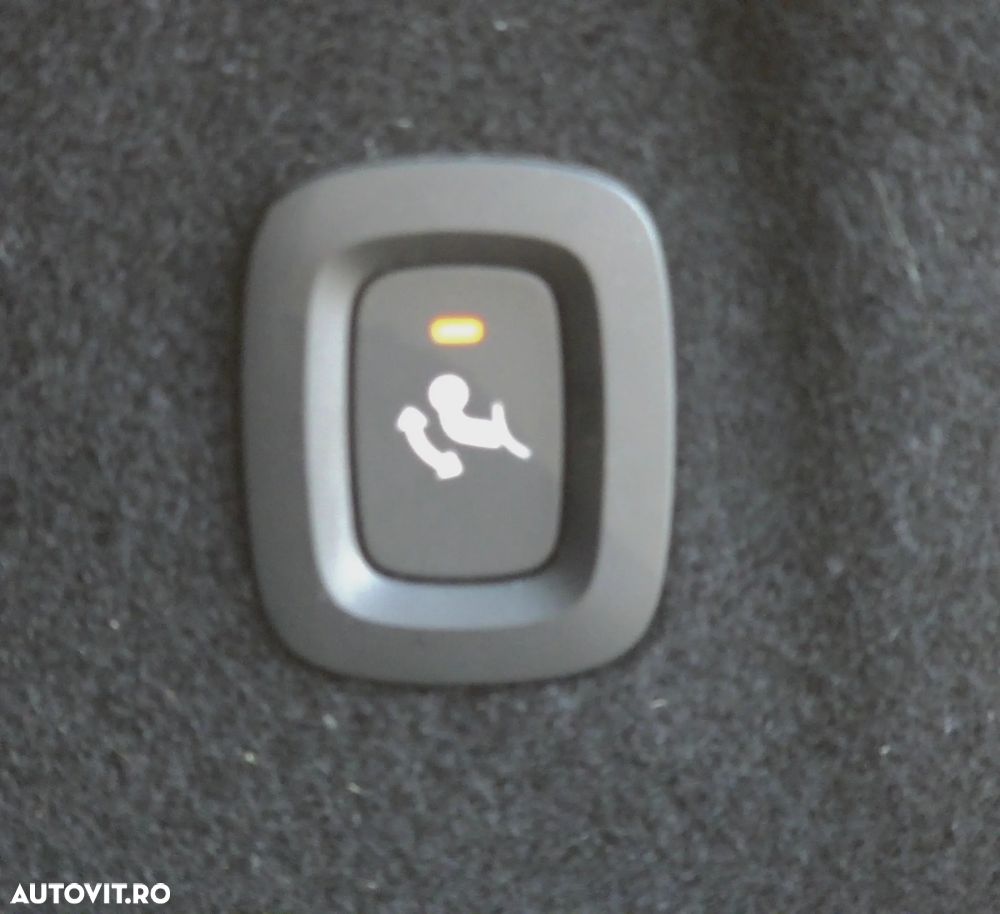 Volvo XC 60 T8 Twin Engine AWD Momentum - 25