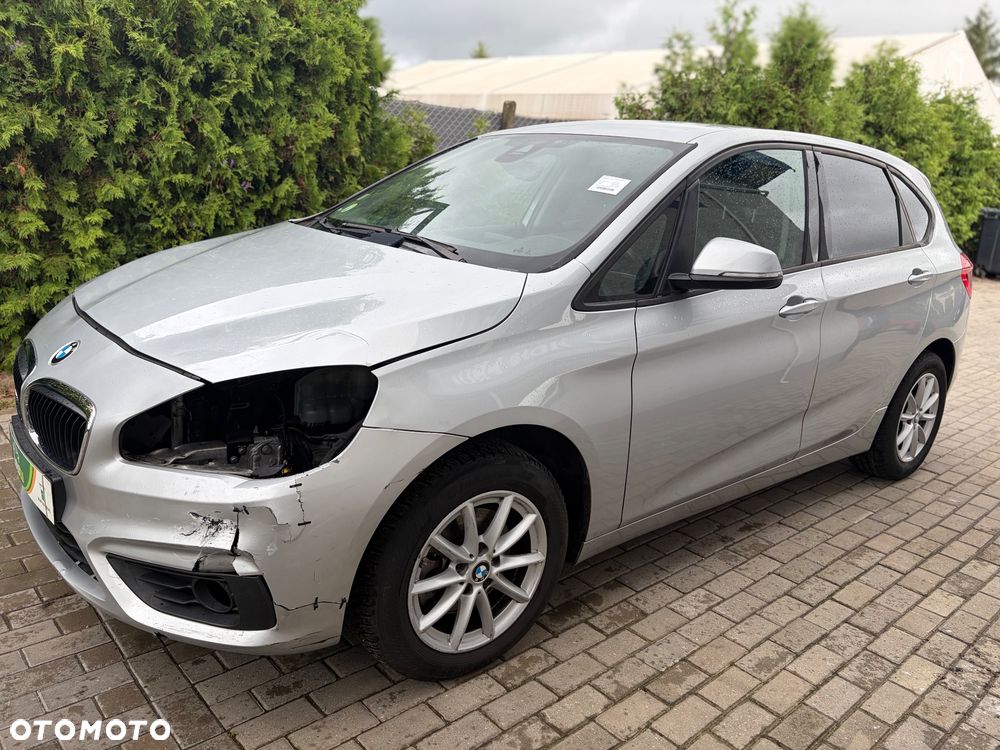 BMW Seria 2 218d - 14