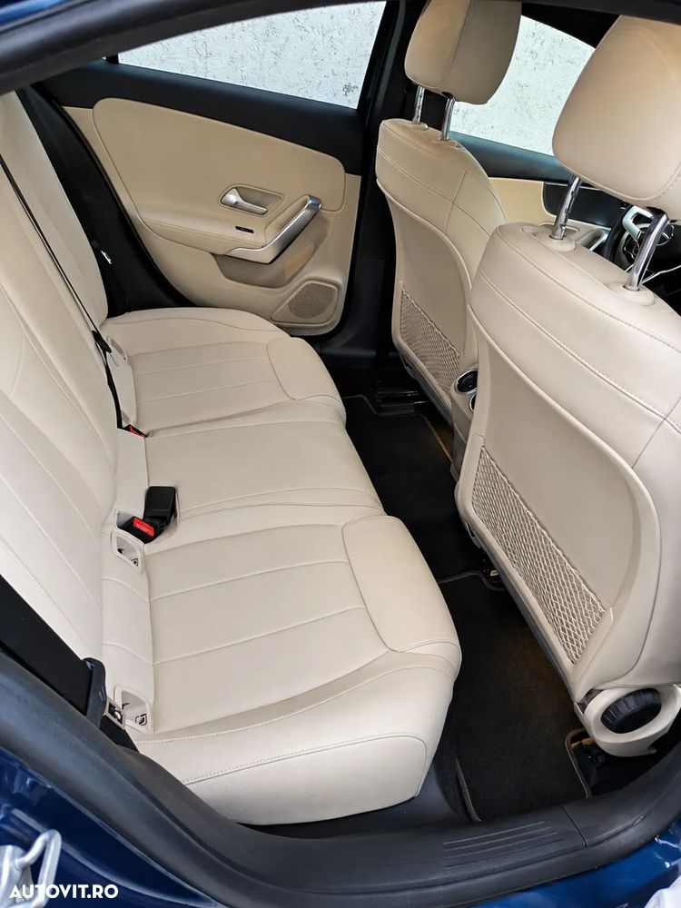 Mercedes-Benz A 180 - 9