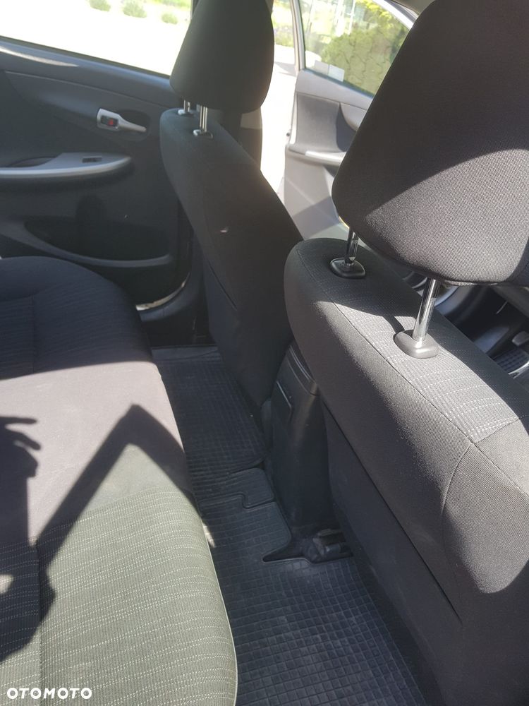 Toyota Corolla 1.6 Luna - 19