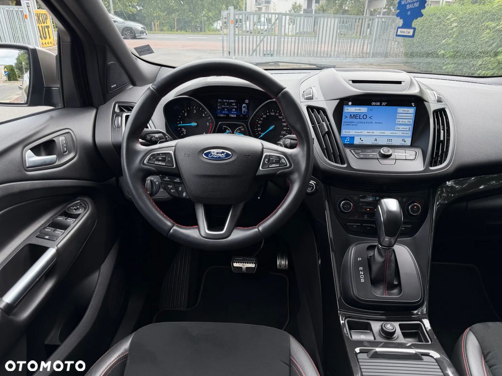 Ford Kuga 2.0 TDCi 4x4 ST-Line - 38