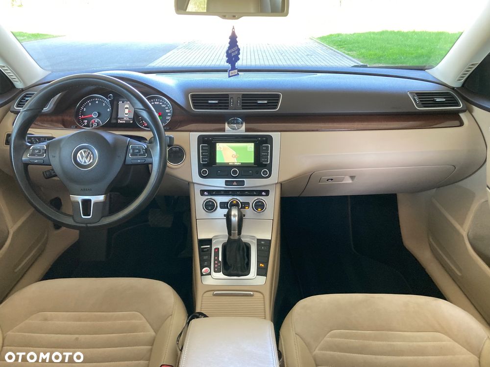 Volkswagen Passat 2.0 TSI Highline DSG - 12