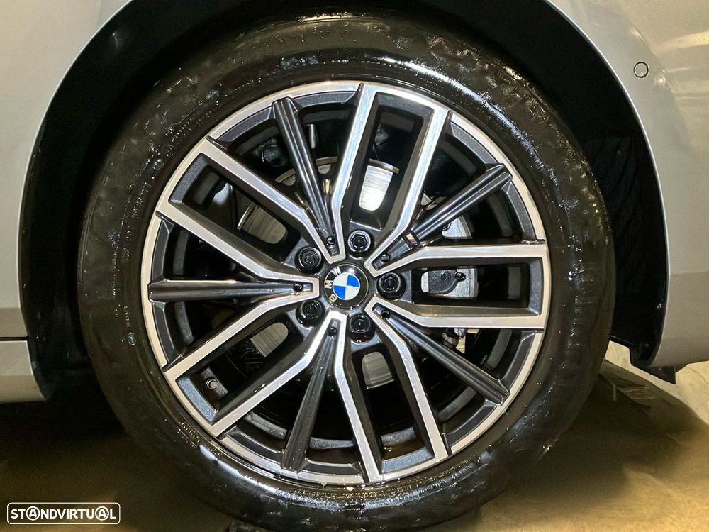 BMW 218 - 10