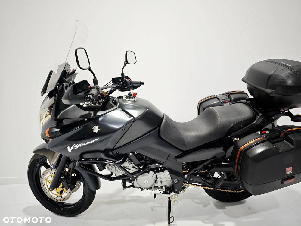 Suzuki V-STROM - 15