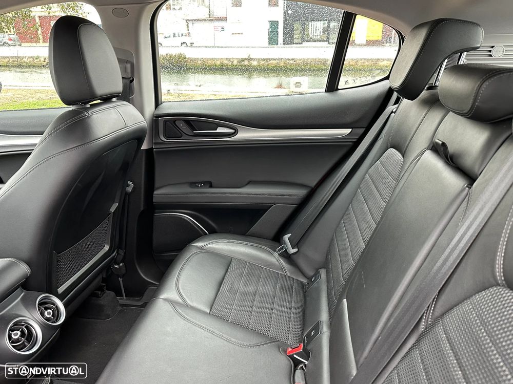 Alfa Romeo Stelvio 2.2 D Super AT8 - 21