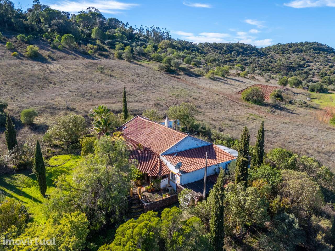 Casa de campo T2+1 a poucos minutos de Messines - Grande imagem: 2/34