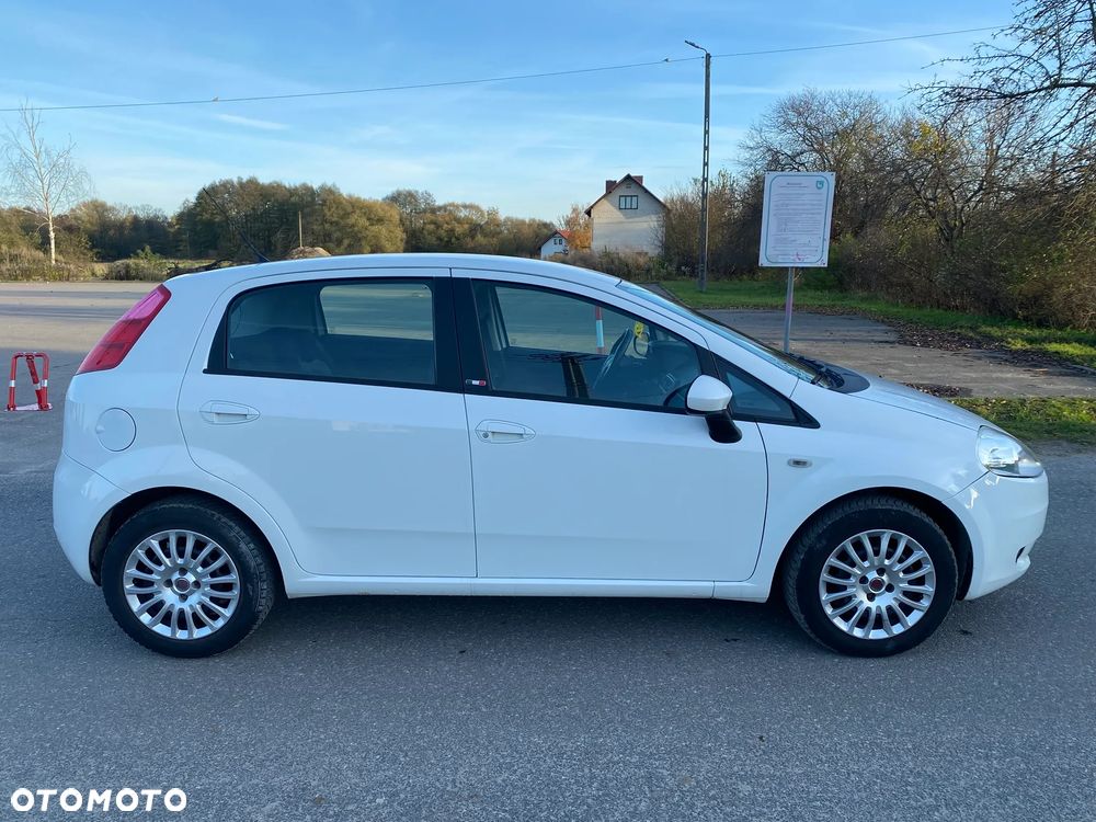 Fiat Grande Punto - 4