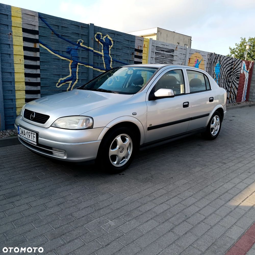 Opel Astra 1.4 - 4