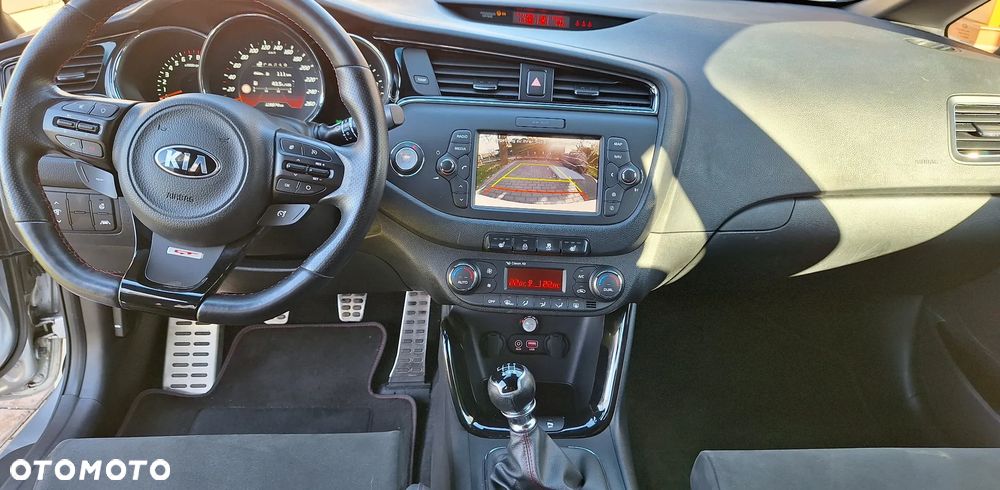 Kia Ceed 1.6 T-GDI GT-Challenge - 13