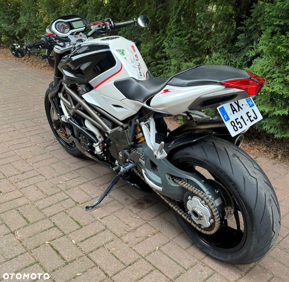 MV AGUSTA Brutale - 11