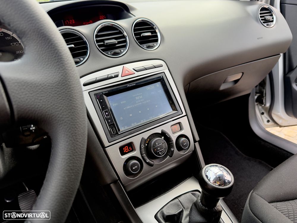 Peugeot 308 1.6 HDi Executive - 42
