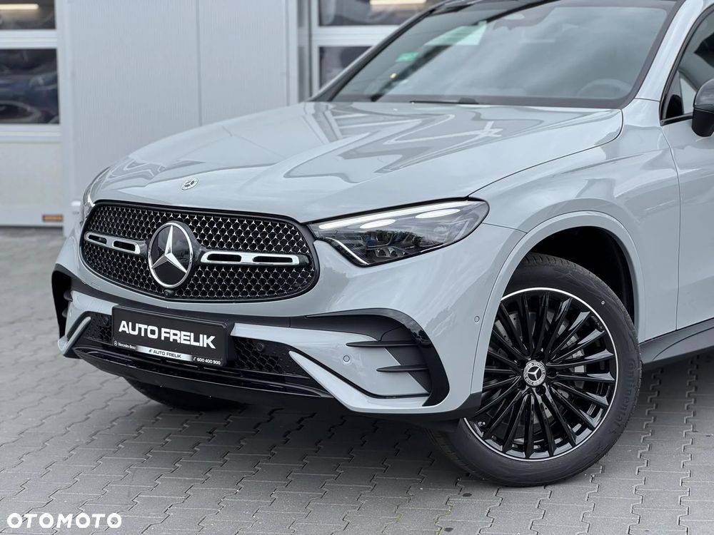 Mercedes-Benz GLC 300 e 4-Matic AMG Line - 3