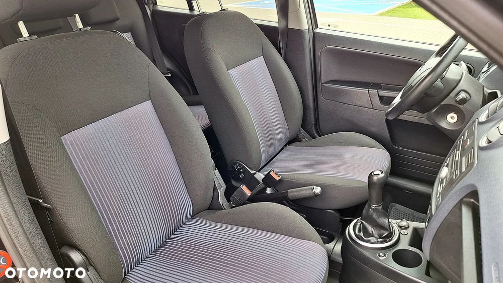 Ford Fusion - 18