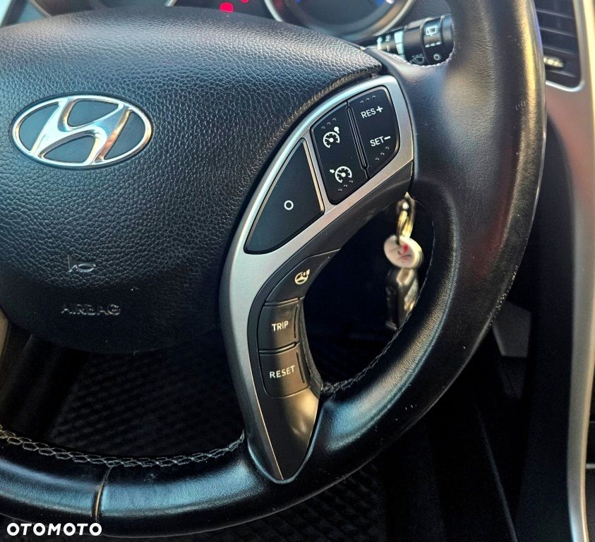 Hyundai i30 1.4 Select - 18