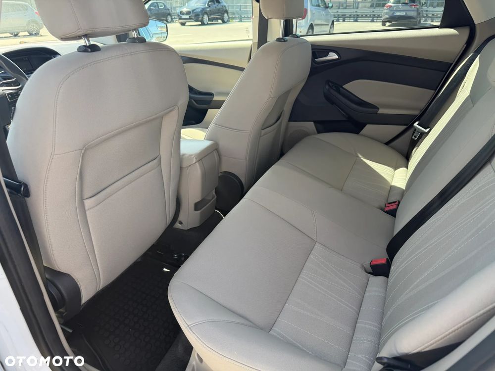 Ford Focus - 16